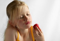 Buah Strawberry Tingkatkan Kualitas Sel Darah Merah