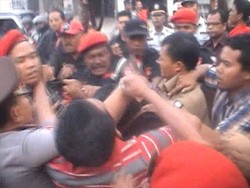 Kader PDIP Bentrok Dalam Peringatan Bulan Bung Karno di Magelang