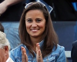 Usher Rayu Pippa Middleton Bintangi Iklan Lingerie