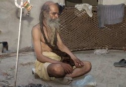 Manusia Paling Bau Sedunia Tidak Mandi Selama 37 Tahun