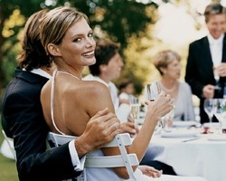 8 Dos & Dont Saat Jadi Tamu Acara Pernikahan