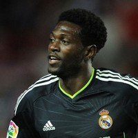 Adebayor Tak Tertarik dengan Zenit