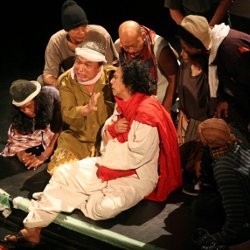 Kejutan Medley Putu Wijaya Memukau Penonton