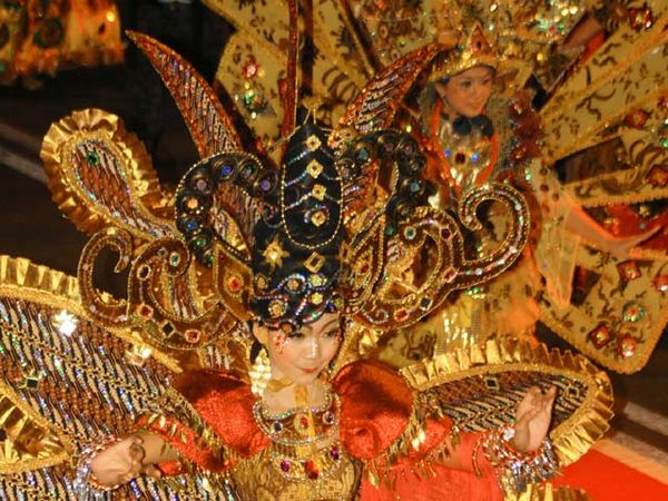 Solo Batik Carnival IV Berlangsung Meriah