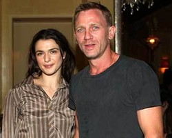Daniel Craig & Rachel Weisz Resmi Menikah