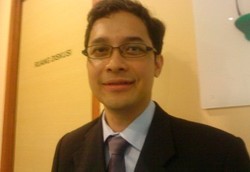 Operasi Pasien Jadi Penghilang Stres dr Ponco Birowo