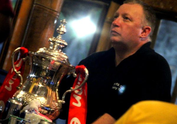 Trofi Piala FA Mejeng di PRJ
