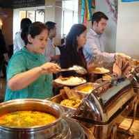 Tips Makan Sehat Saat Liburan