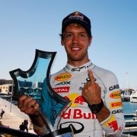 Vettel Belum Pikirkan Gelar Juara Dunia