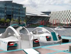 Perahu Unik Pengusir Kemacetan