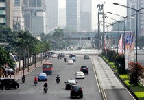 Wuss...Jalanan Jakarta Lengang Sejenak