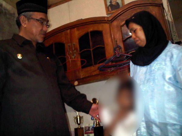 Wakil Walikota Depok Jenguk Bocah Pengidap HIV