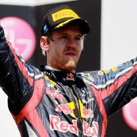 Vettel Ingin Ukir Sejarah Bersama Banteng Merah