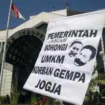 UMKM Korban Gempa Geruduk Kantor BI Yogyakarta