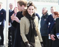 Tur ke Amerika, Kate Middleton Pilih Alexander McQueen