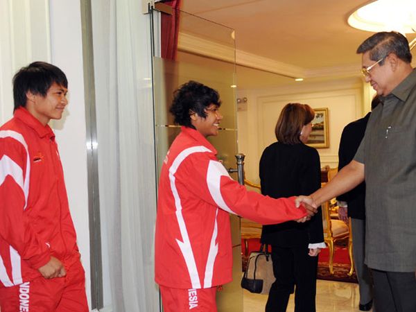 SBY Terima Laporan Tinju Amatir Piala Presiden