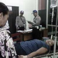 Bus Sarat Penumpang Nyemplung Sungai