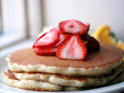 Mixed Fruit Pancake Yummy Bertopping Ice Cream