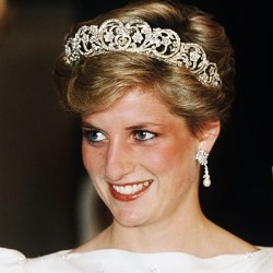 Fans Peringati Ulang Tahun Putri Diana ke-50