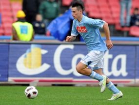 Napoli Lebih Ingin Jual Hamsik ke Inter