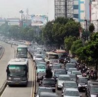 Pembatasan Mobil Pola Warna Gelap-Terang, Bagaimana Membedakannya?