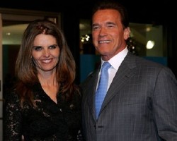 Arnold Schwarzenegger Digugat Cerai Istri