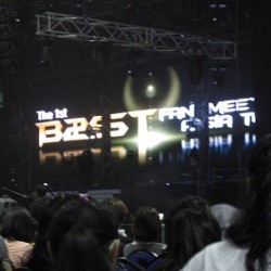 BEAST di Singapura, Banner B2UTIES Indonesia Berkibar