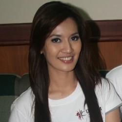 Asty Ananta Aktif Bantu Anak Penderita Kanker