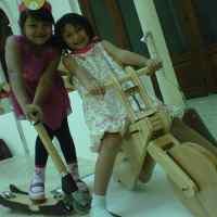 Eksebisi Sepeda Kayu Terinspirasi Mainan Anak-anak