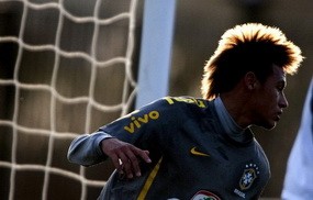 Neymar Akan Hormati Kontraknya di Santos