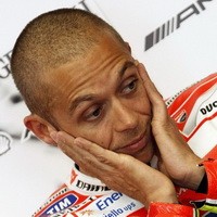 Rossi Belum Menyerah
