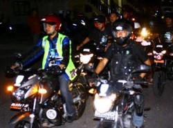 Komunitas Bajaj Pulsar Rayakan Ultah di Titik Nol Kilometer