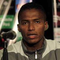 Antonio Valencia Dibekap Cedera