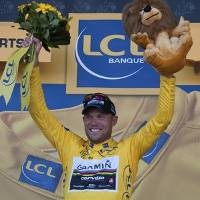 Garmin-Cervelo Antar Hushovd Raih Jaket Kuning