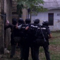 Densus Cari Senpi di Rumah Istri Pertama AU di Sawangan, Depok