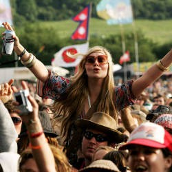 Glastonbury Cuti, Phoenix Festival Muncul Lagi