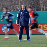 Batista Enggan Rombak Tim