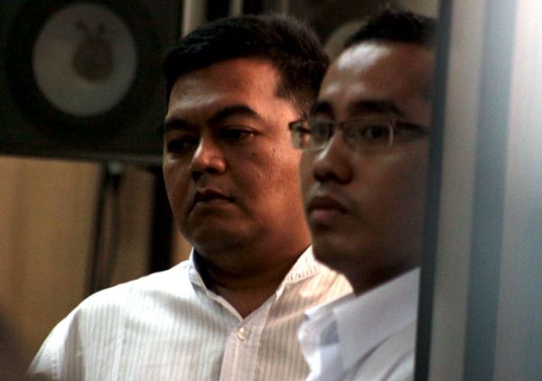 Penahanan 2 Penjual iPad Ditangguhkan