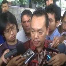 Ramadhan Pohan Enggan Ikut Cari Nazaruddin