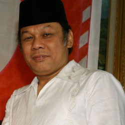Misteri MZ pada Nama Zainuddin MZ