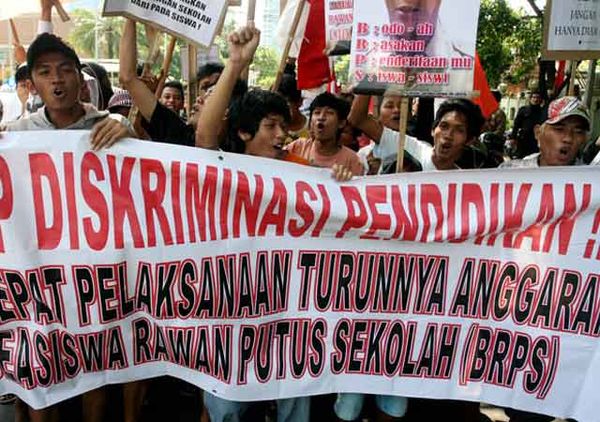 LPJ Tuntut Beasiswa Rawan Putus Sekolah Cair 