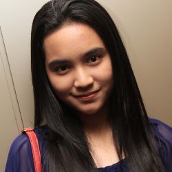 Rachel Amanda Lebih Suka Akting Ketimbang Nyanyi