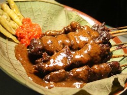 Legit Ngangeni Sate Kerbau Pak Min