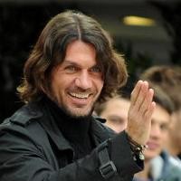 Maldini Ingin Kembali ke Milan