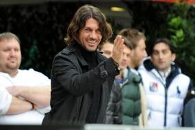 Maldini Ingin Kembali ke Milan