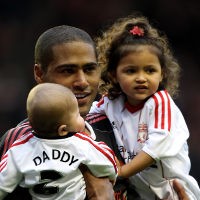 Liverpool Perpanjang Kontrak Johnson