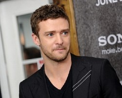 Justin Timberlake Pernah Kepergok Ibu Saat Bercinta