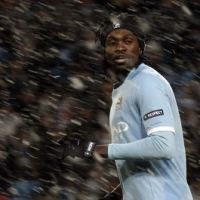 Adebayor Sebut City Tak Jantan