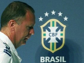 Menezes Tolak Kritik Pemainnya