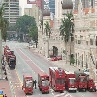 Cegah Aksi Demo, Polisi Malaysia Blokir Jalan-jalan